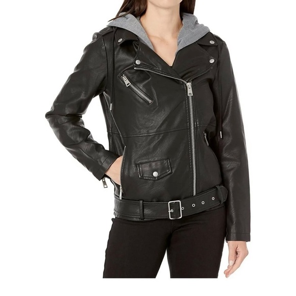 Levi's Women's Oversized Faux
Leather Belted Motorcycle
Jacket Size Small NWT - Picture 1 of 13